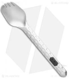 Gerber Devour + Tri-Tip + Sage Bandana Combo Pack 31-004025 11 Gerber Devour + Tri-Tip + Sage Bandana Combo Pack 31-004025 -Gerber Pro Knives.com Gerber Devour Tri Tip Sage Bandana Combo Pack 31 004025 BHQ 113283 LS Spoon